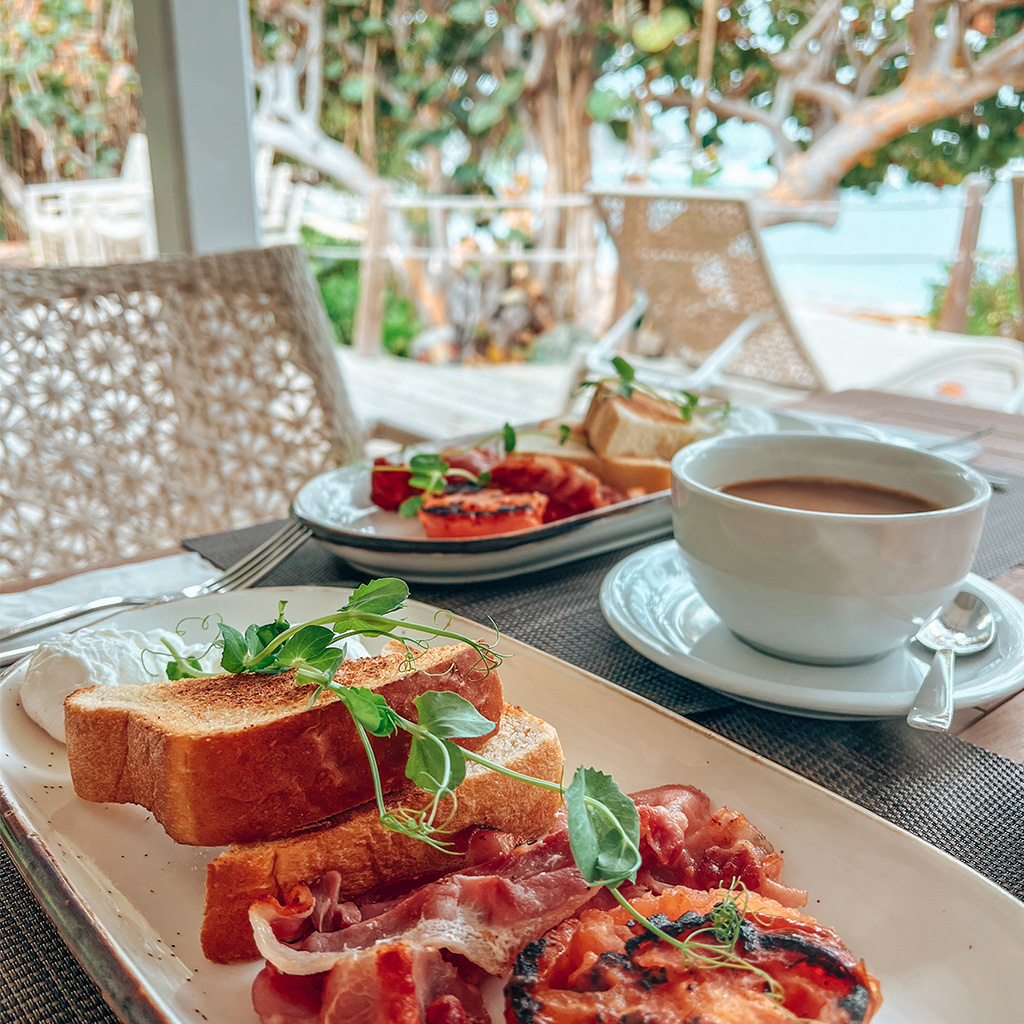 Breakfast at Cooper Island Beach Club